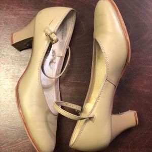 Kinney Dancewear Stage Shoes